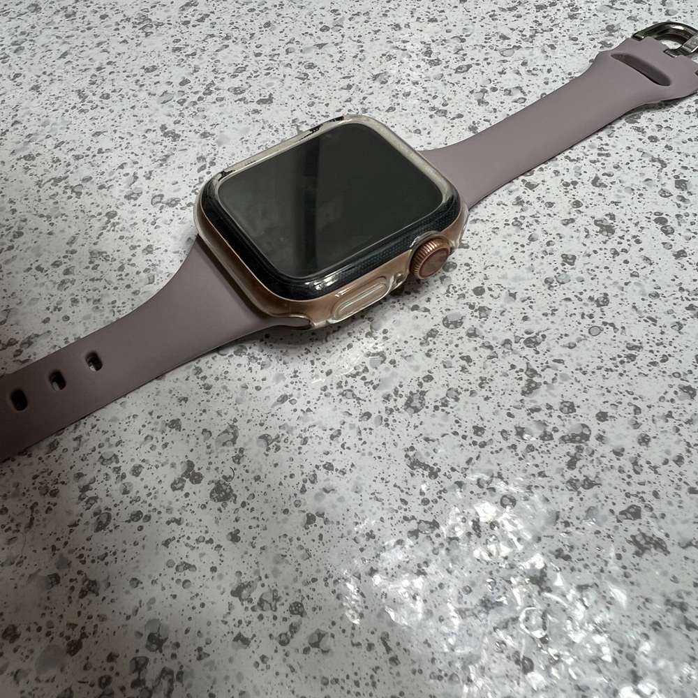 Apple Watch Series 6 Aluminum Gold 40 mm